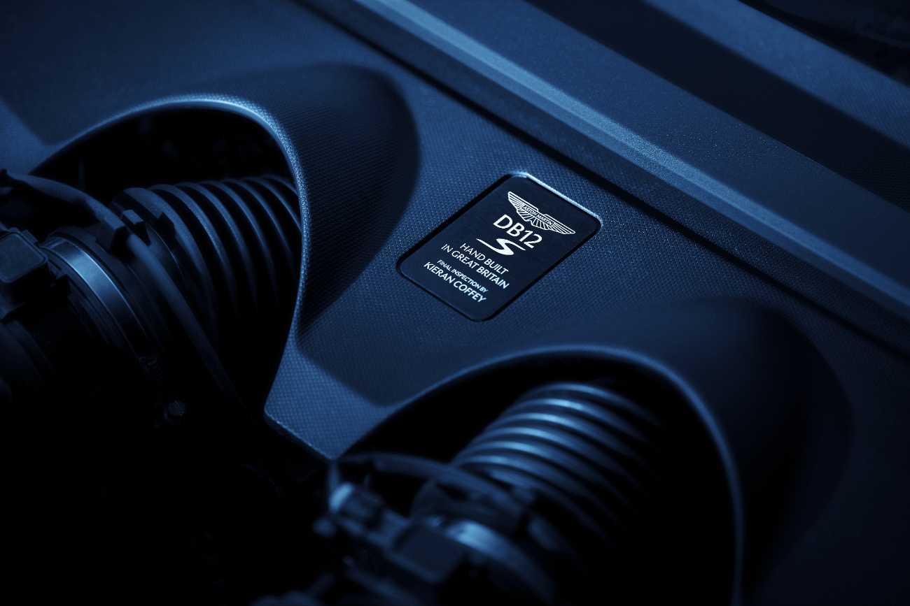 1759913378-resizecom Aston Martin